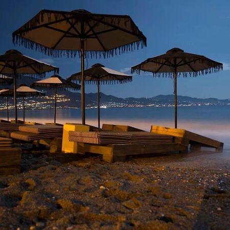 Stylish Seaside Home - Fully Equipped, Big Terrace Каламата Экстерьер фото