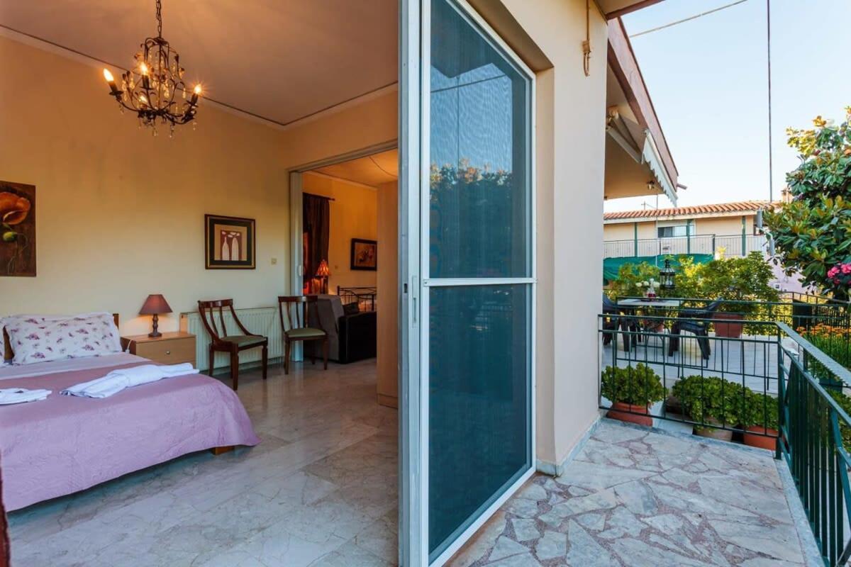 Stylish Seaside Home - Fully Equipped, Big Terrace Каламата Экстерьер фото